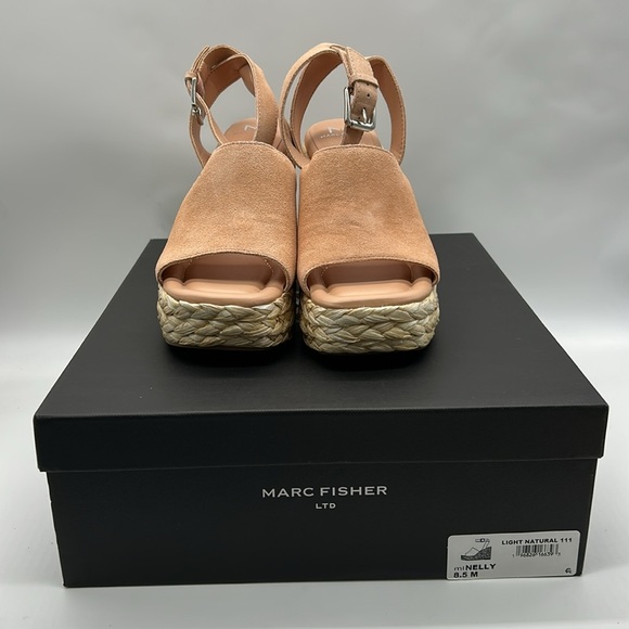 Marc Fisher LTD Nelly Wedge Sandals Light Natural Suede Size 8.5M NWT - Picture 9 of 9